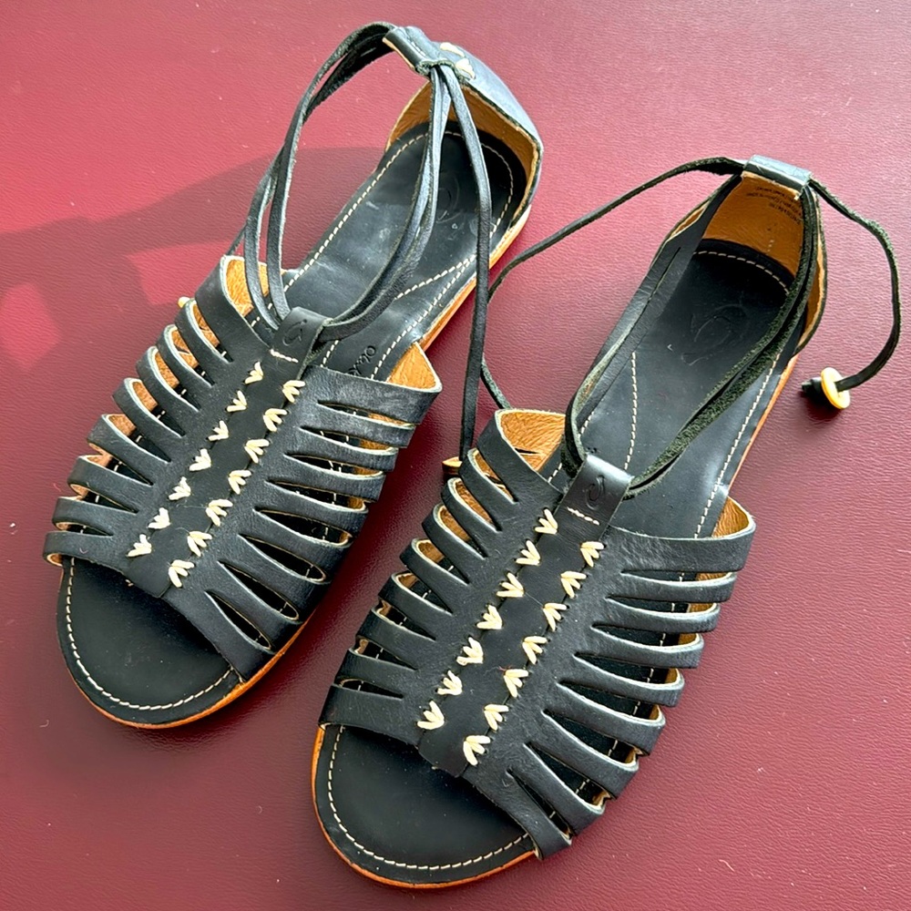Olukai Hikina Black Leather Sandals